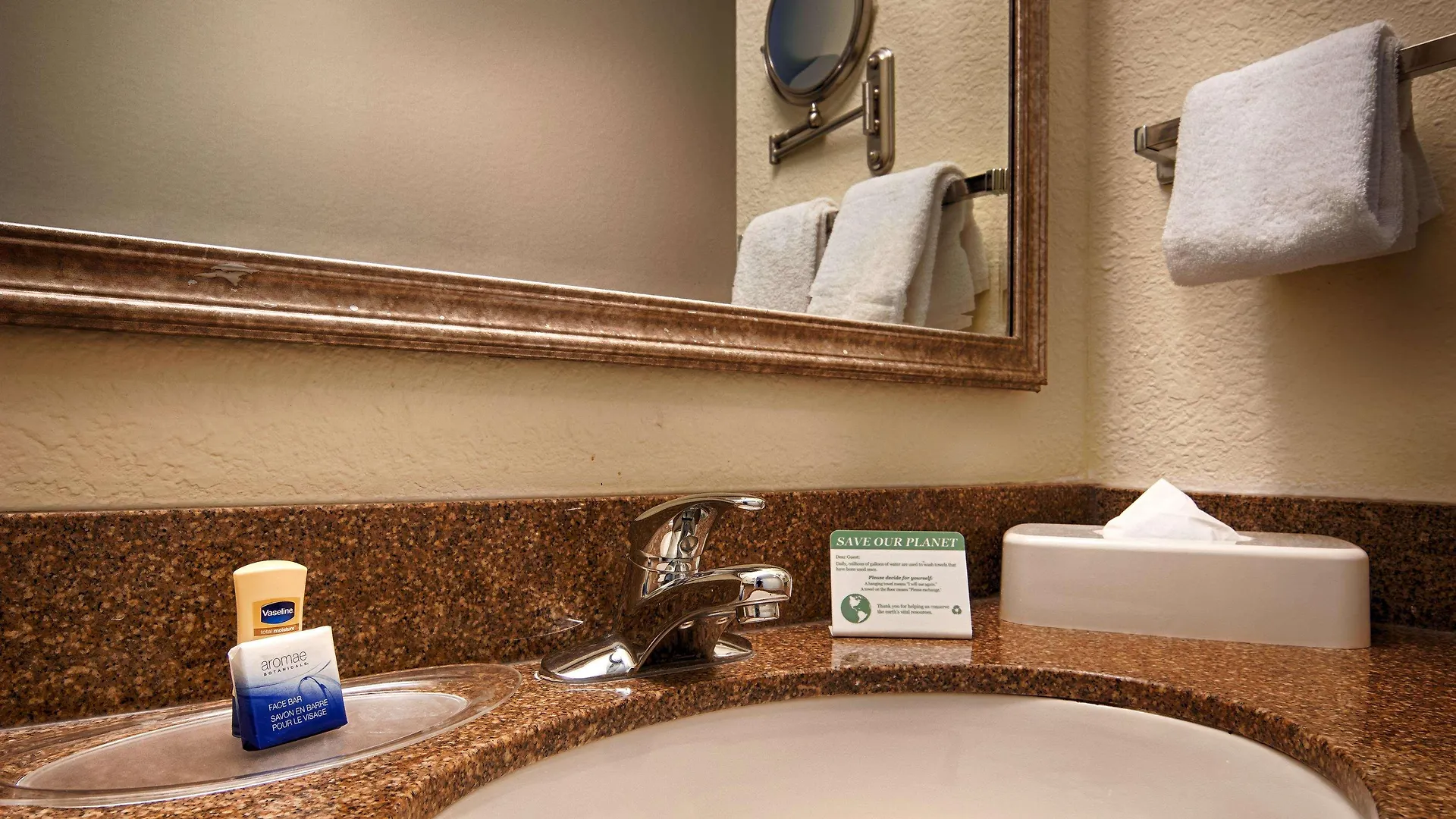 Best Western Plus Newport News Hotel