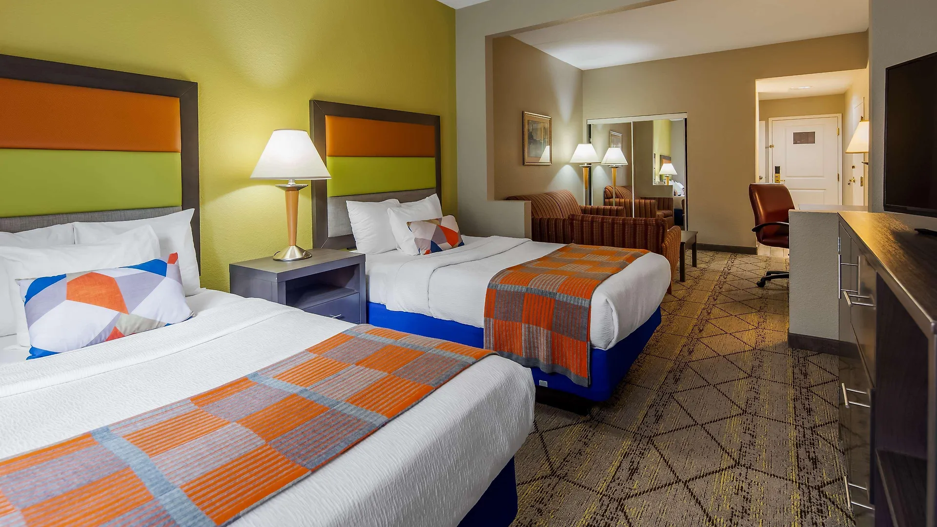Best Western Plus Newport News Hotel